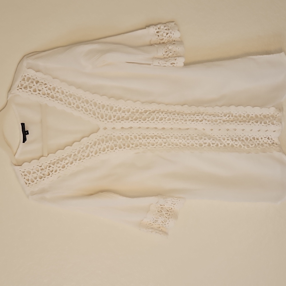 Elegant White Lace Trim Tunic